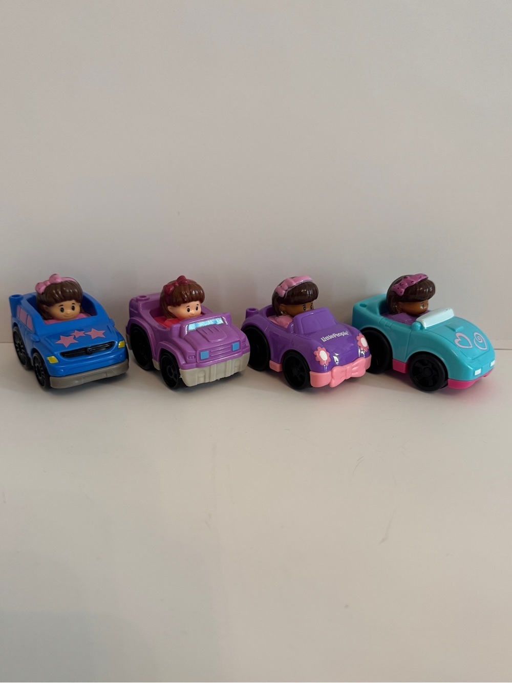 Fisher-Price Little People Mia Wheelie Lot